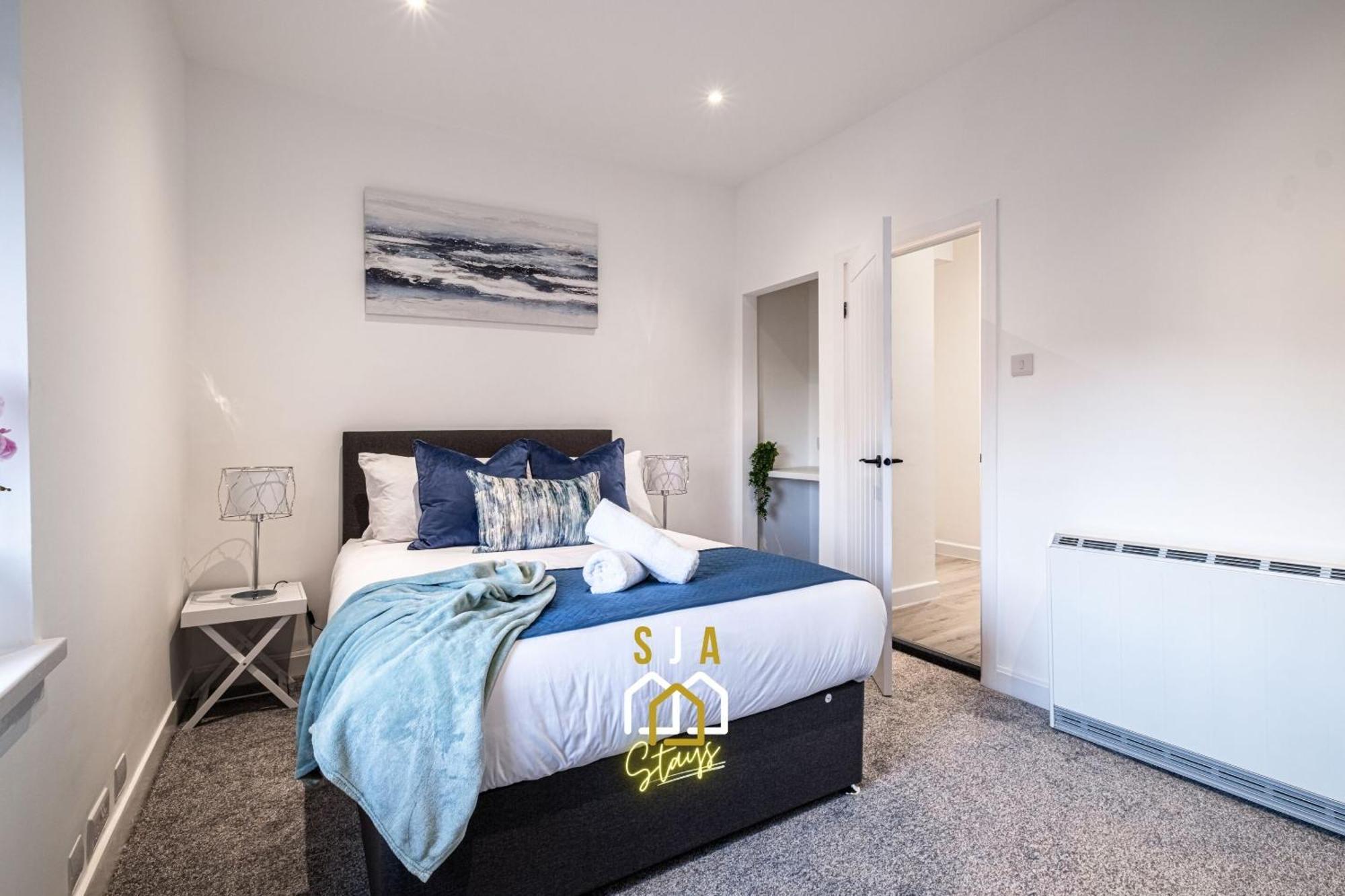 Holburn Hideaway - Sja Stays - Modern 2 Bed Apartment แอเบอร์ดีน ภายนอก รูปภาพ